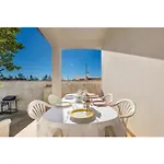 Villa Holly
