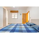 Holly Villa *